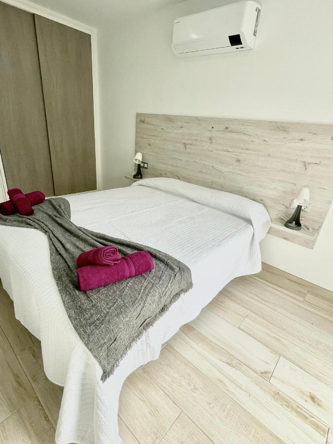 Island Suites Arona  Exteriér fotografie