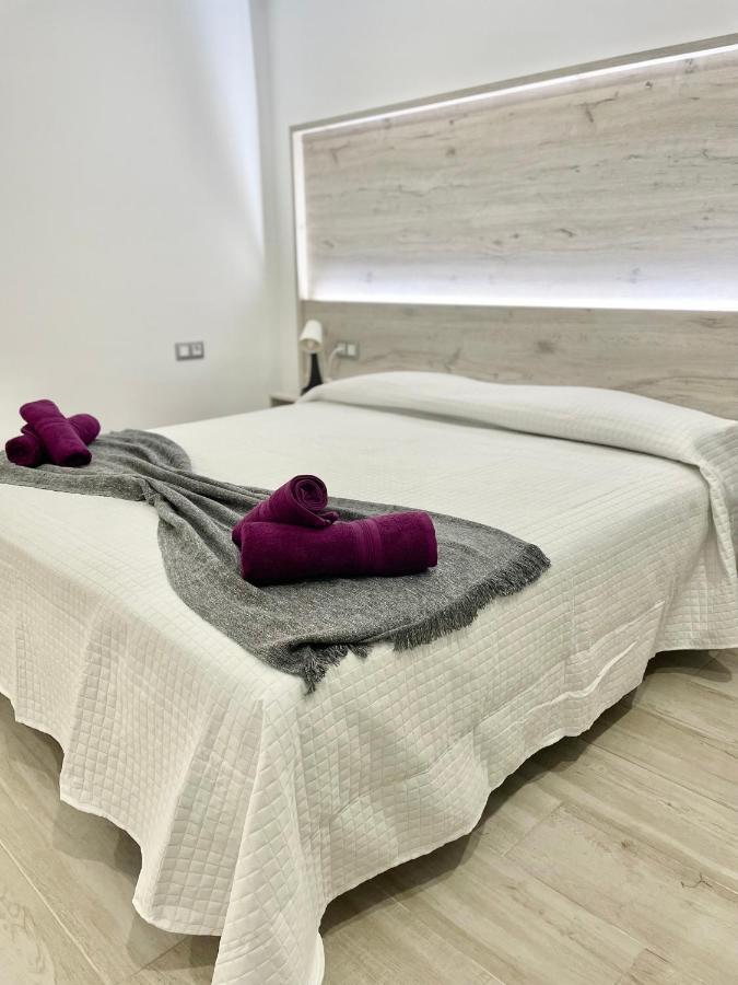 Island Suites Arona  Exteriér fotografie