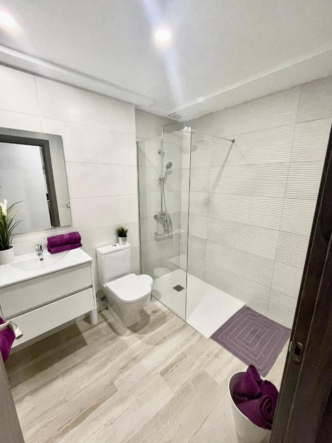 Island Suites Arona  Exteriér fotografie