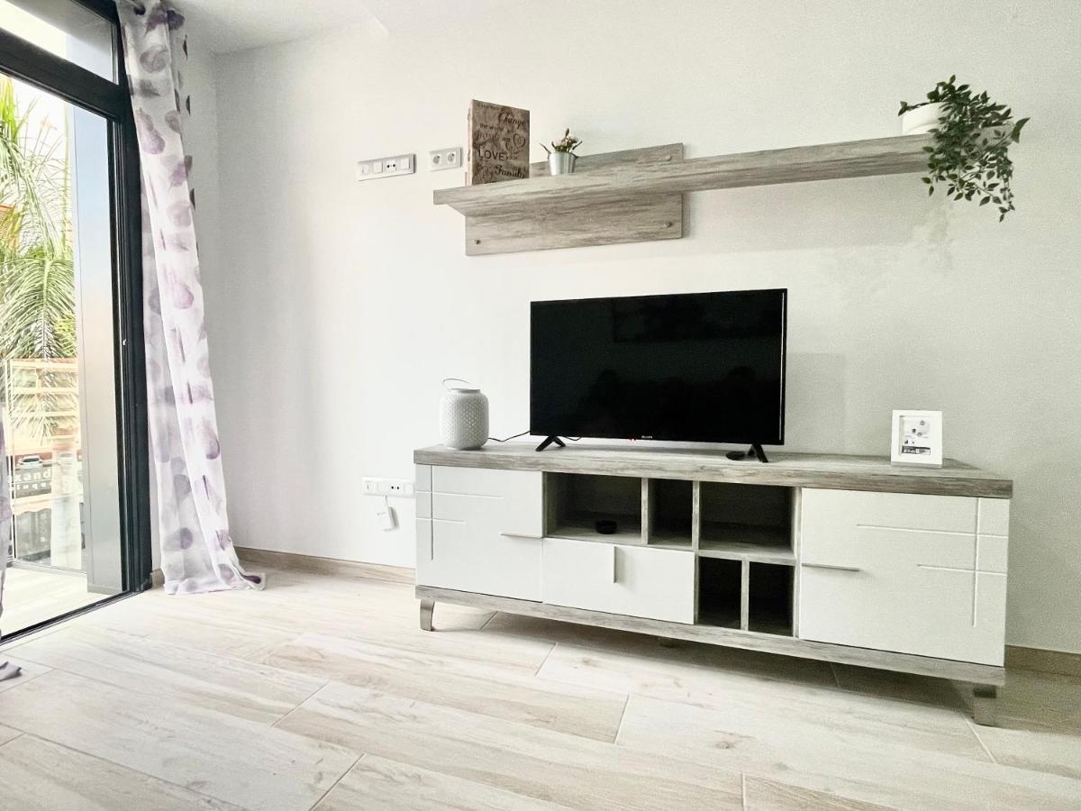 Island Suites Arona  Exteriér fotografie