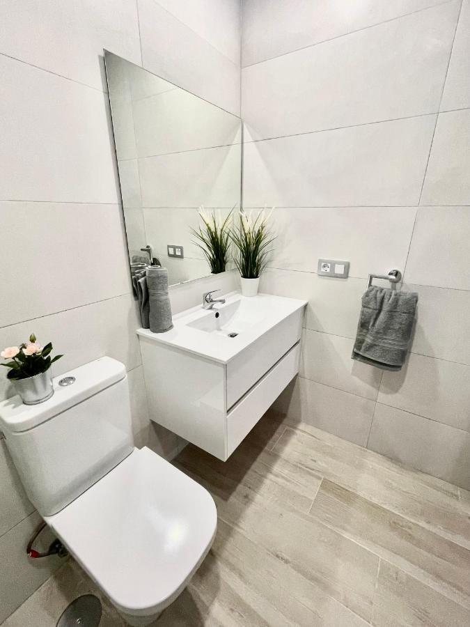 Island Suites Arona  Exteriér fotografie