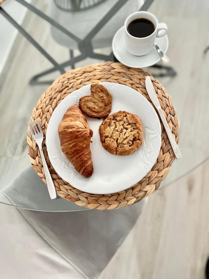 Island Suites Arona  Exteriér fotografie
