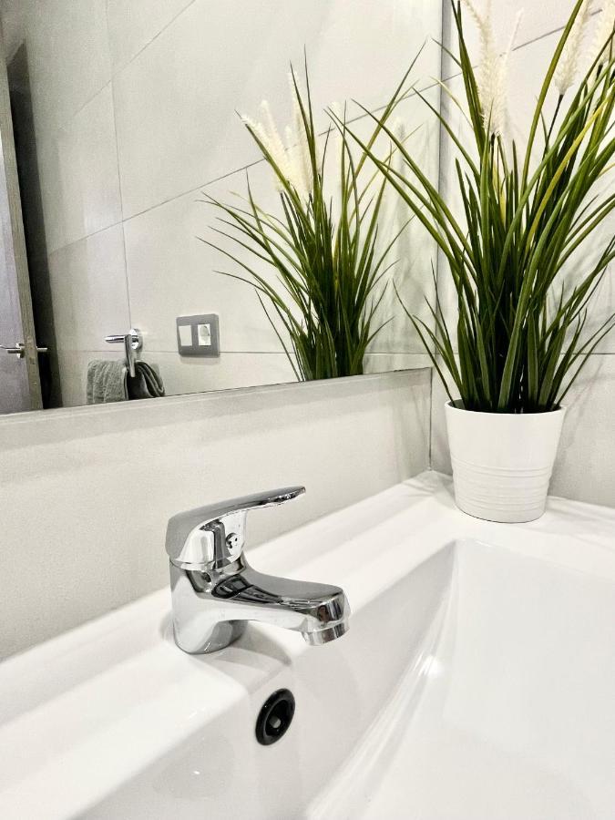 Island Suites Arona  Exteriér fotografie