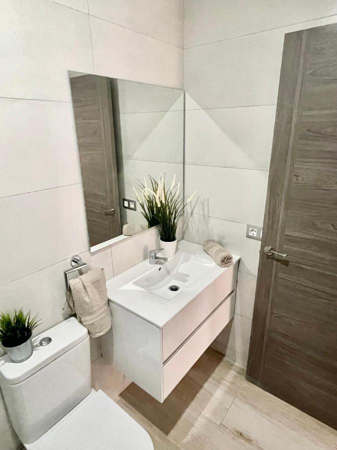 Island Suites Arona  Exteriér fotografie